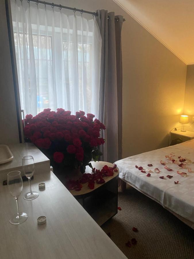 Guest House Olzhycha 45 Б Kiev Dış mekan fotoğraf