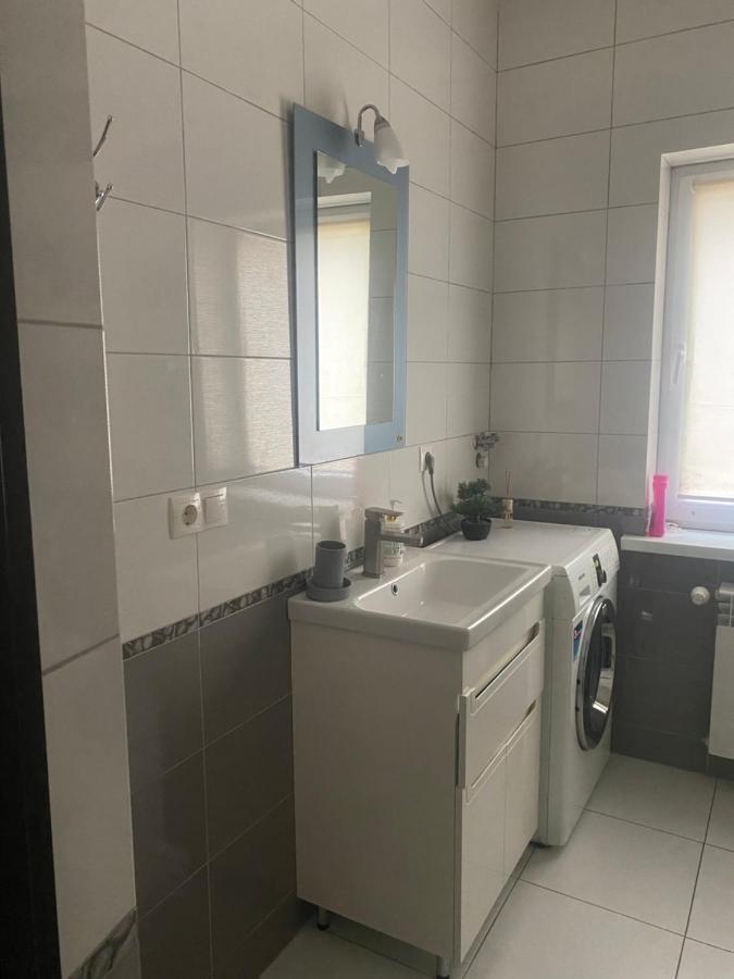 Guest House Olzhycha 45 Б Kiev Dış mekan fotoğraf